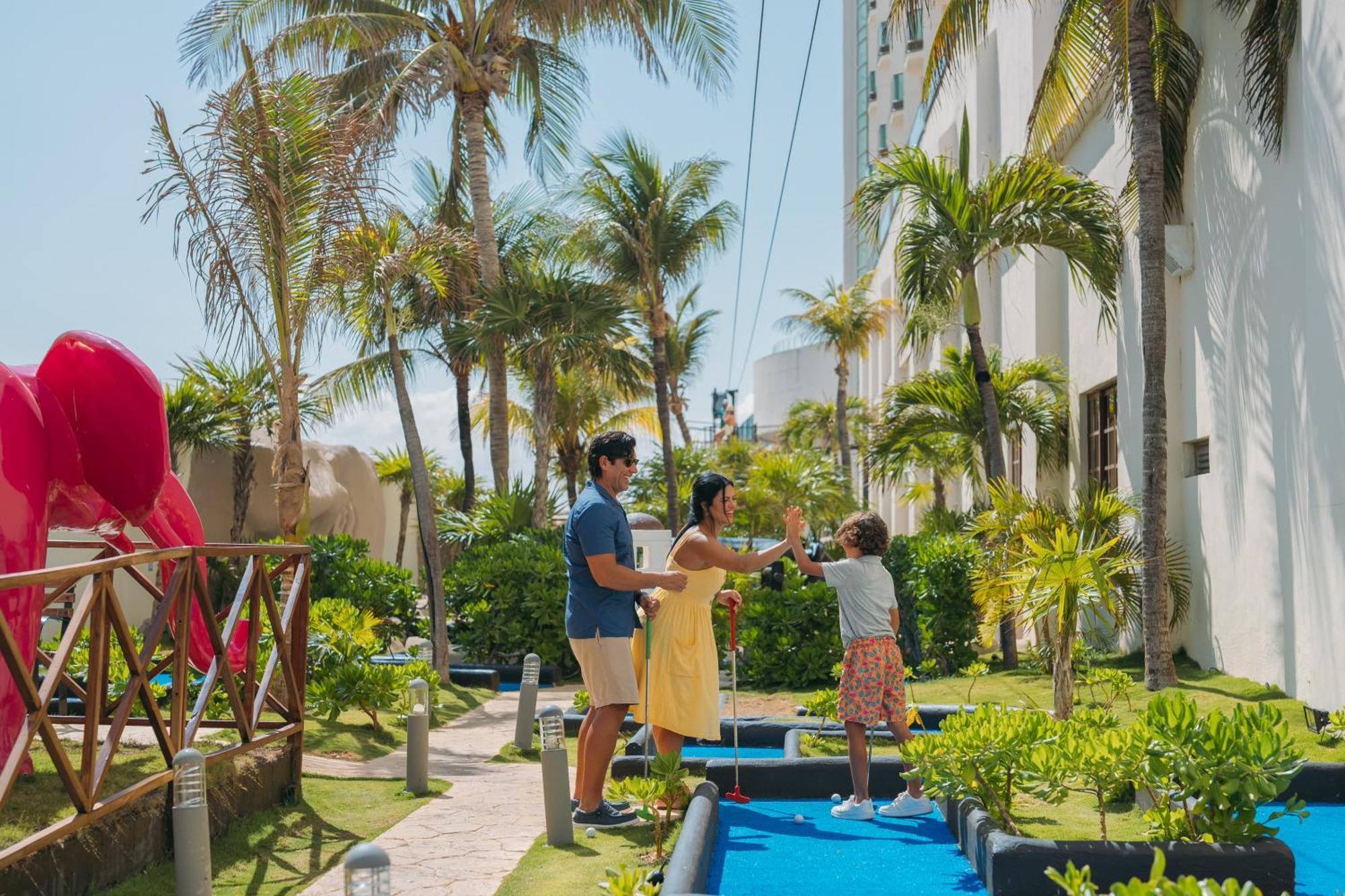 Seadust Cancun Family Resort Exteriör bild